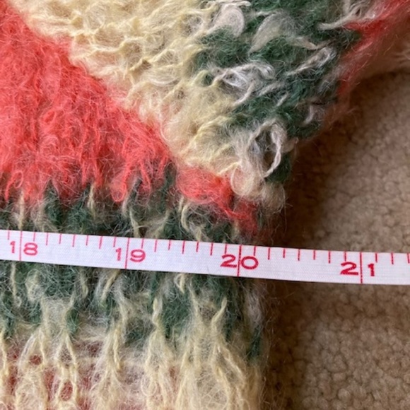 1960's Mohair Cardigan - Picture 5 of 7